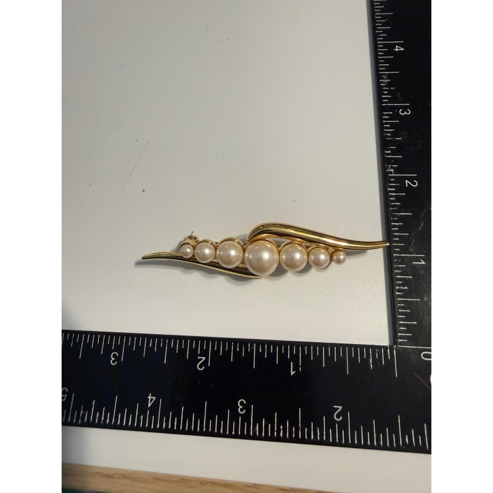 Monet Vintage Gold Tone Faux Pearl Graduated Brooch Pin Modernist Mid Century